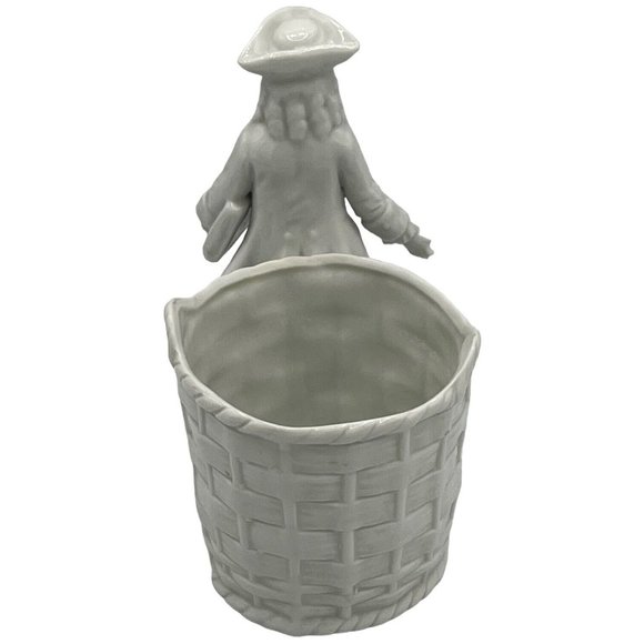 CAPODIMONTE Colonial Man Figurine White Porcelain Planter Crown N Mark 4.75 inch - Picture 4 of 14